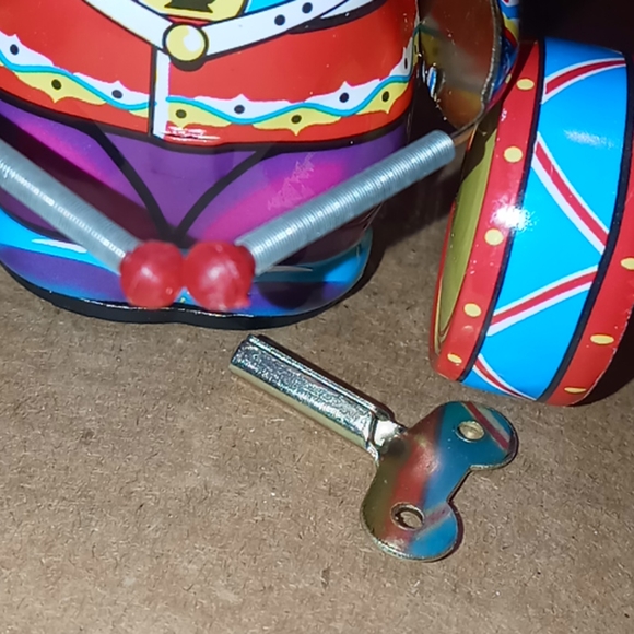 TINY TIN PANDA DRUMMER - Picture 4 of 5